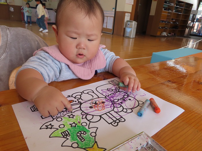 ０歳児　ばなな組　11月の様子